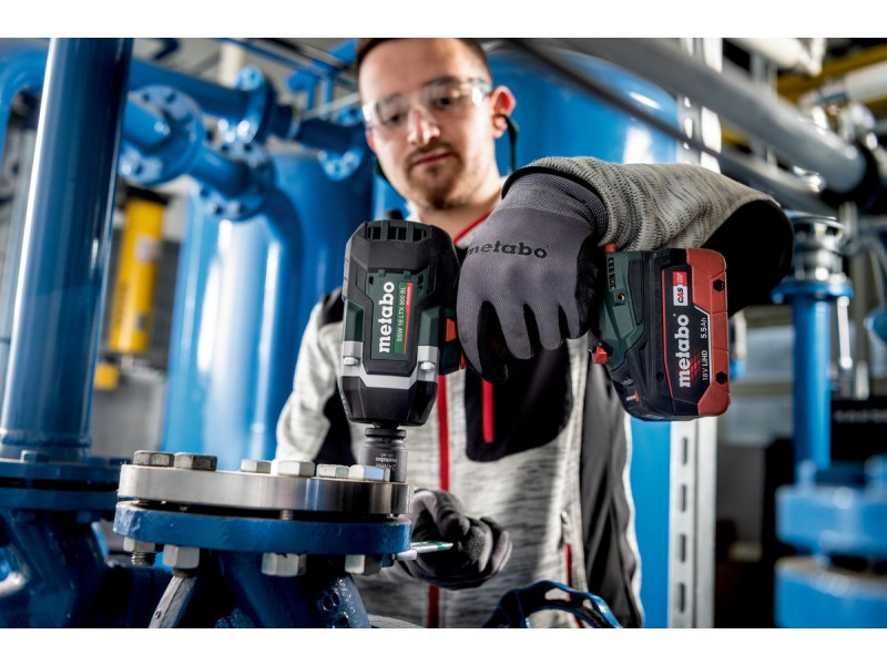 Akumulatorski udarni vijačnik Metabo SSW 18 LTX 800 BL, 18V, M24, 800Nm, 1/2