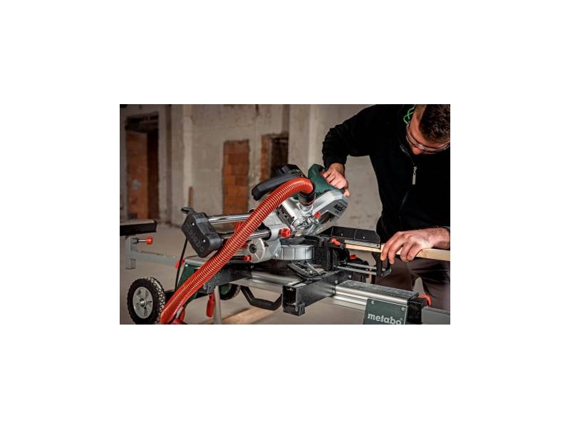 Potezna zajeralna žaga Metabo KGS 216 M, 1200W, 216x30mm, 13,4kg, 613216000