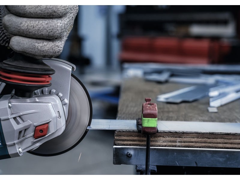 Vezana rezalna plošča Bosch PRO Stainless Steel and Metal, 125 x 0,8 x 22,23 mm, ravna, 2608603488