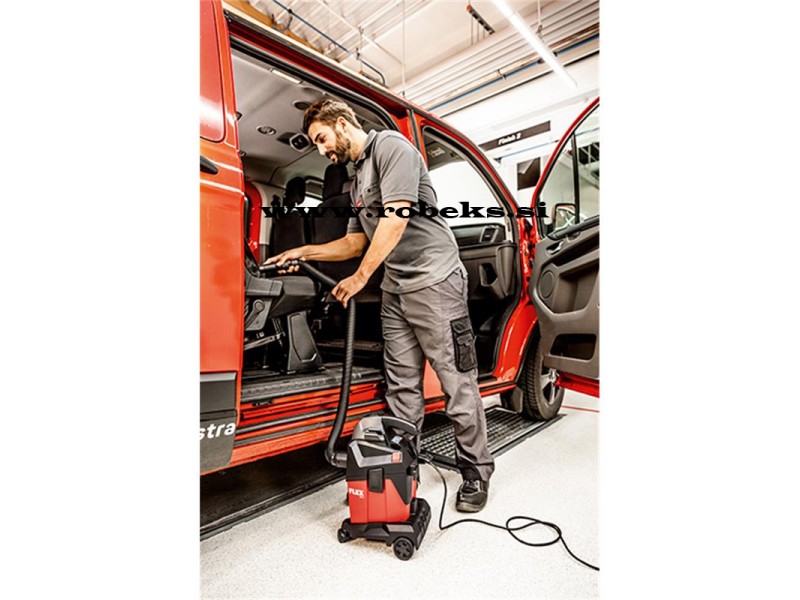 Kompaktni sesalnik z ročnim čiščenjem filtra Flex VC 6 L MC