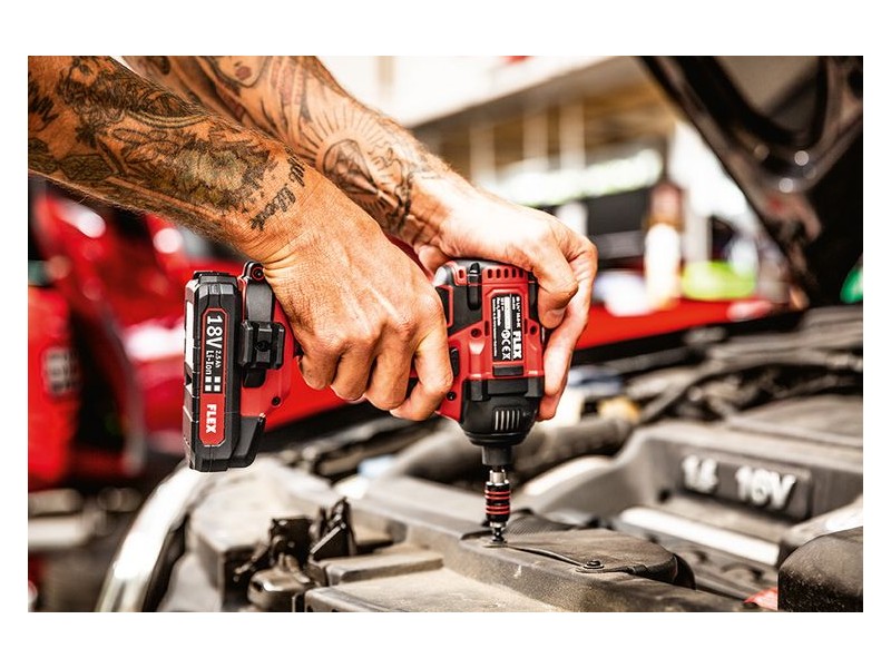 Akumulatorski udarni vijačnik Flex IW 1/2