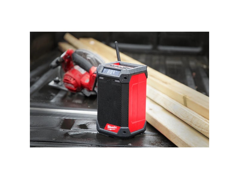 Radio-polnilnik M12 RCDAB+ MILWAUKEE, 4933472114