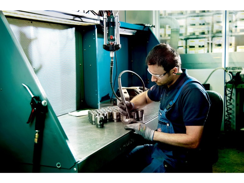 Premi brusilnik Metabo GE 710 Plus, 600616000