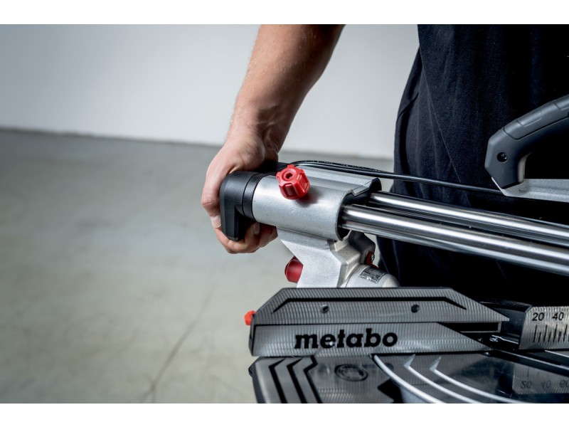 Potezna zajeralna žaga Metabo KGS 305 M, 613305000