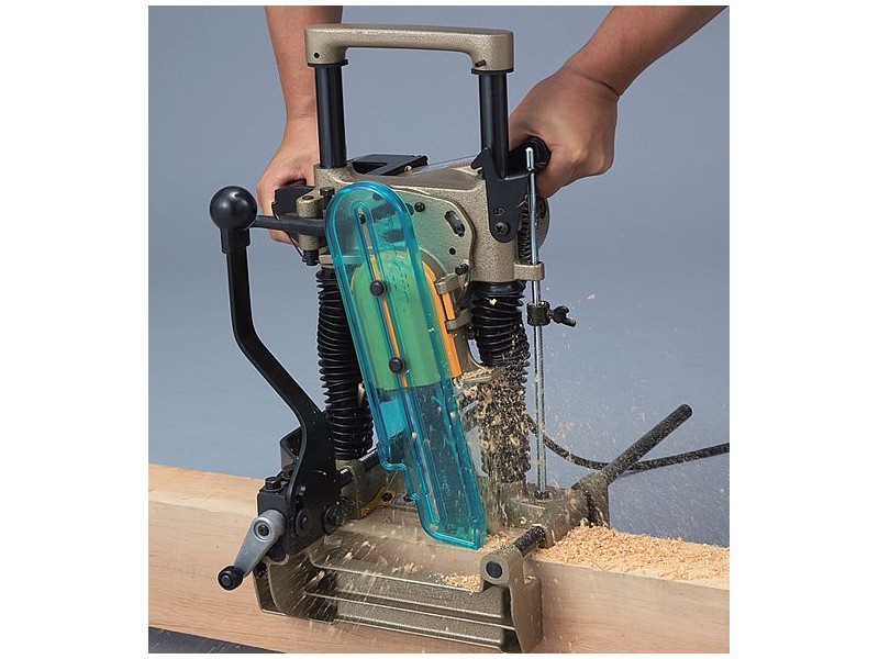 Električni verižni rezkar Makita 7104L