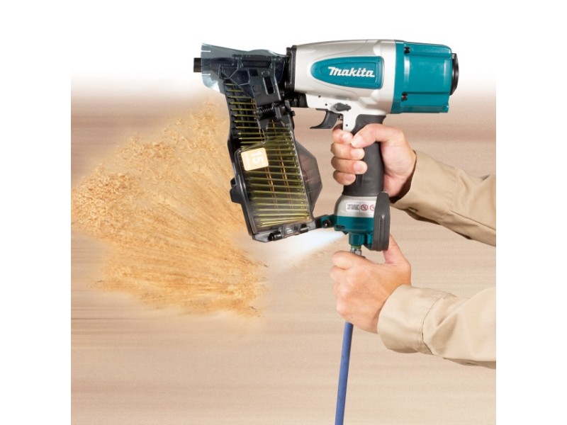 Pnevmatski žebljalnik Makita AN613