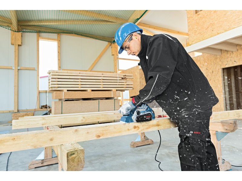 Professionalni oblič Bosch GHO 26-82 D, 710W, 82mm, 2.8kg, 06015A4300