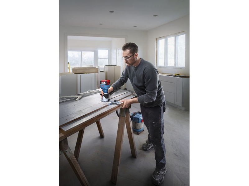 Akumulatorski namizni rezkalnik Bosch GLF 18V-8 v L-Boxx, 06016C6001