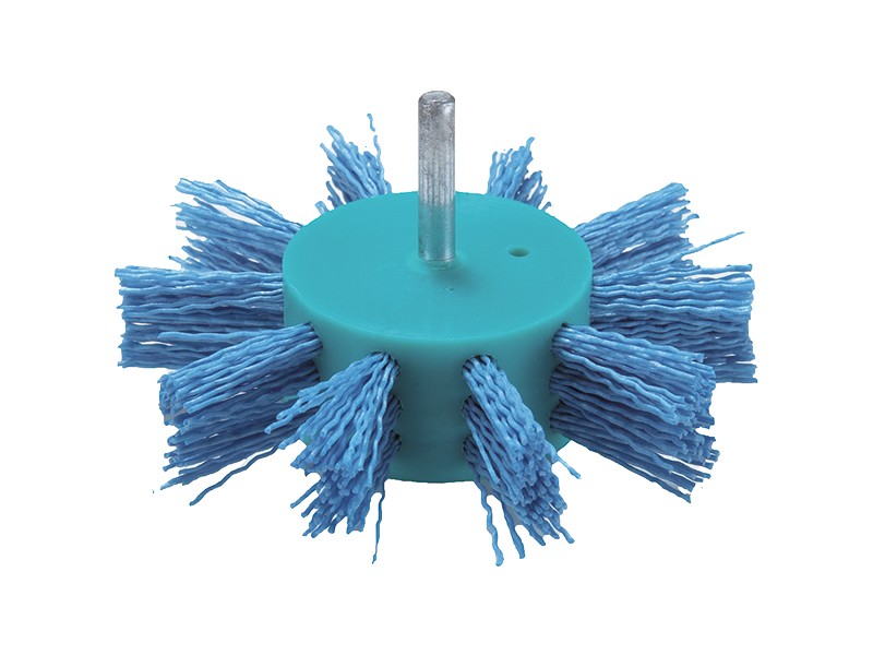 Najlonska ploščata brusilna krtača Makita (fina), Dimenzije: 100x6mm, Zrnatost: 240, D-45755