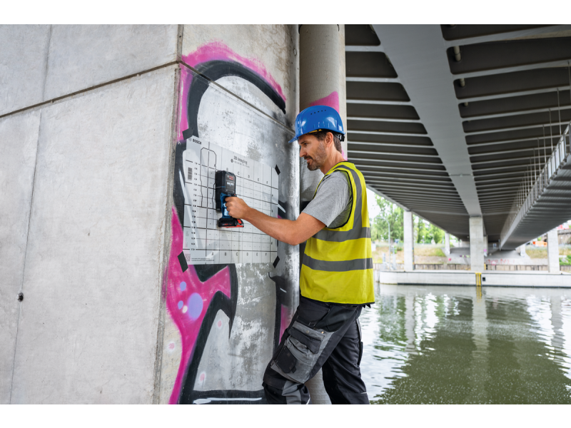 Detektor Bosch EXPERT D-tect 18V-200-17C, 0601081605