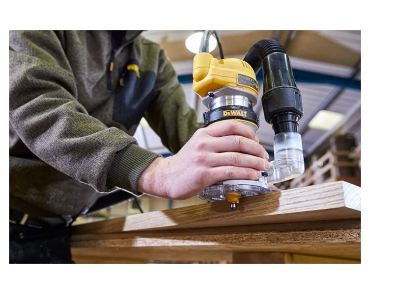 Enoročni rezkalnik DeWALT D26200