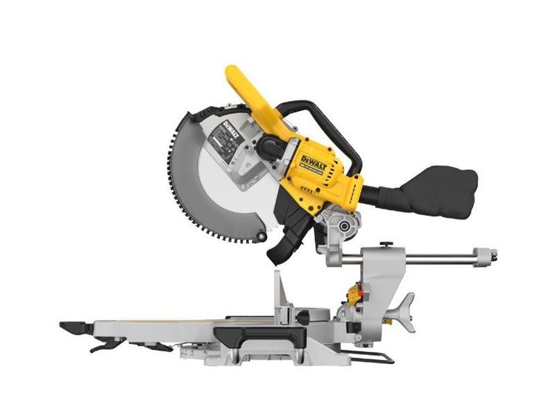 Akumulatorska zajeralna potezna žaga Dewalt DCS782N