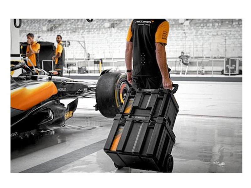 Set voziček + kovčki Dewalt McLaren F1 DWST60452-1