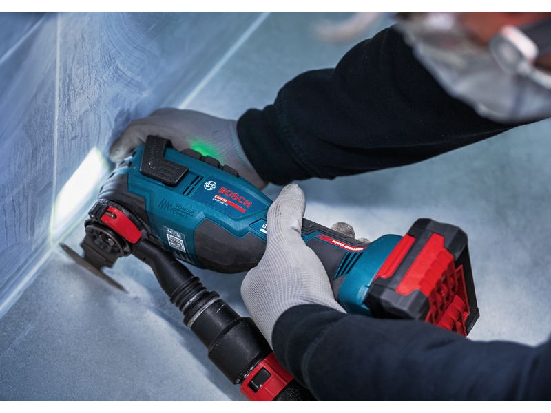 Akumulatorski večnamenski rezalnik Bosch Expert EXOP18V-40, 06012C0101