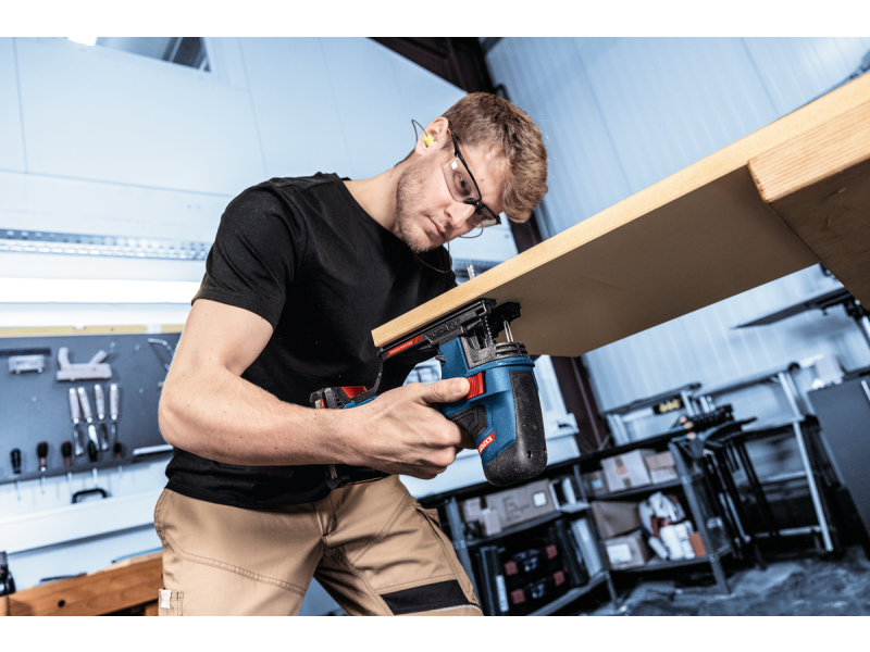 Akumulatorska vbodna žaga Bosch Expert EXST 18V-155 S, 06015B0100