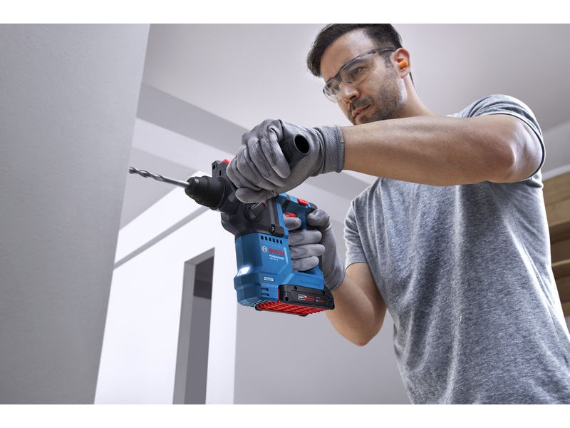 Akumulatorsko vrtalno kladivo s sistemom SDS plus GBH 18V-18, 0611927000