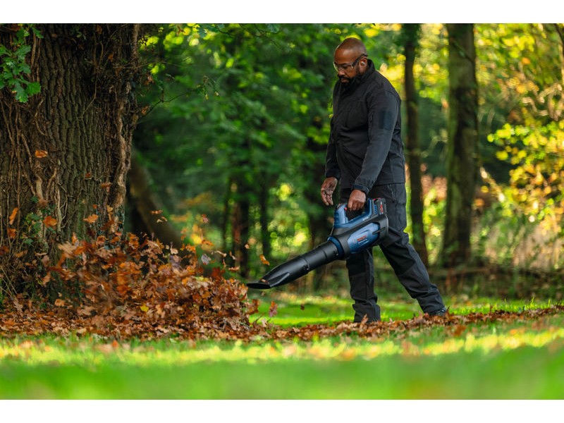  Akumulatorski puhalniki listja Bosch GBL 18V-800, 06008D2200