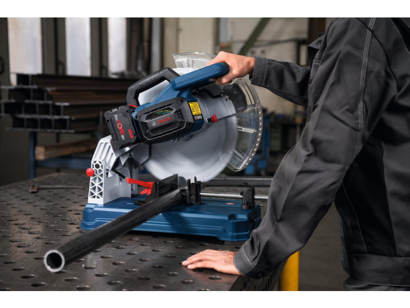 Akumulatorska krožna žaga za kovino Bosch GCD 18V-355, 0601B59000