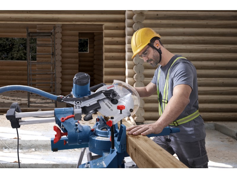 Zajeralna žaga Bosch GCM 340-305 D, 0601B60000