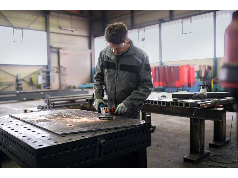 Kotni brusilnik Bosch s sistemom X-LOCK GWX 17-125 S, 125mm, 2.2kg, 06017D2300