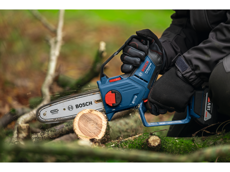 Akumulatorska žaga za obrezovanje Bosch GKE 18V-20, 06008D7100