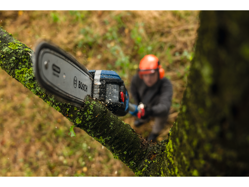  Akumulatorske teleskopske škarje za obrezovanje vej Bosch GKE 18V-25 TP, 06008D6000