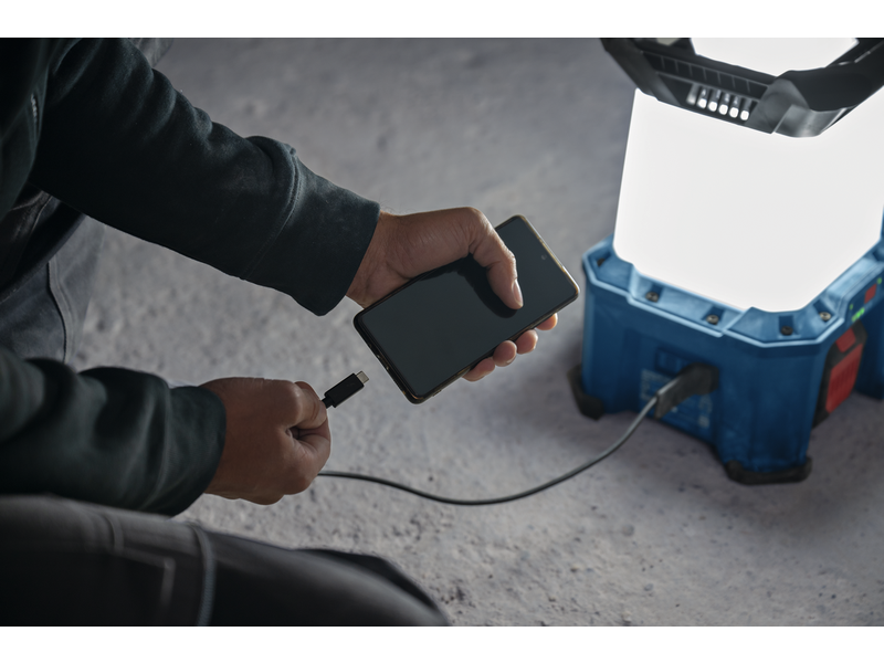 Brezžična svetilka za uporabo na gradbišču Bosch GLA 18VH-7500, 06014A5000