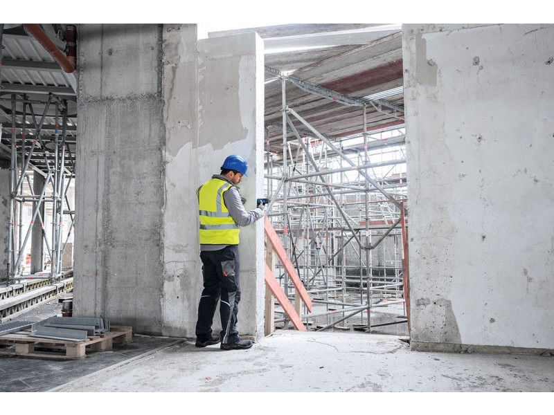 Laserski merilnik razdalj Bosch GLM 40-31, 0601075000