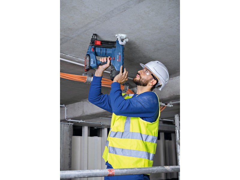 Akumulatorski žebljalnik za beton Bosch GNB 18v-40, 06019L7005