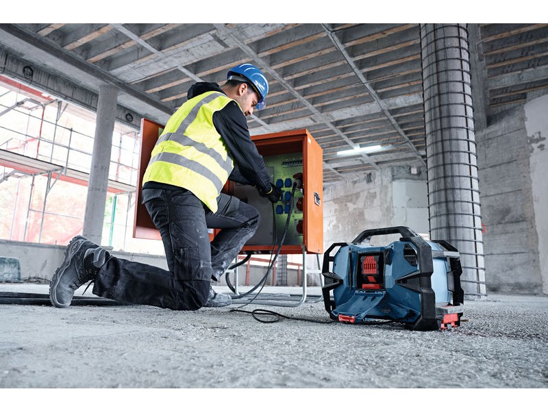 Akumulatorski radio Bosch GPB 18VH-6 SRC, 06014A6200