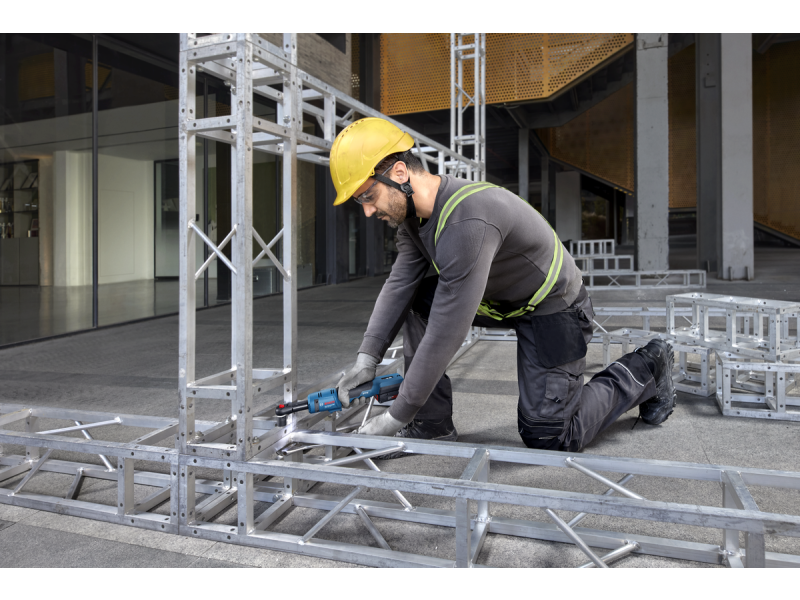 Akumulatorski ključ z ragljo Bosch GRC 18V-60 3/8 SN, 06019N8000