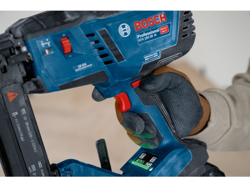 Akumulatorski spenjalnik za les Bosch GTH 18V-38 M, 0601482500