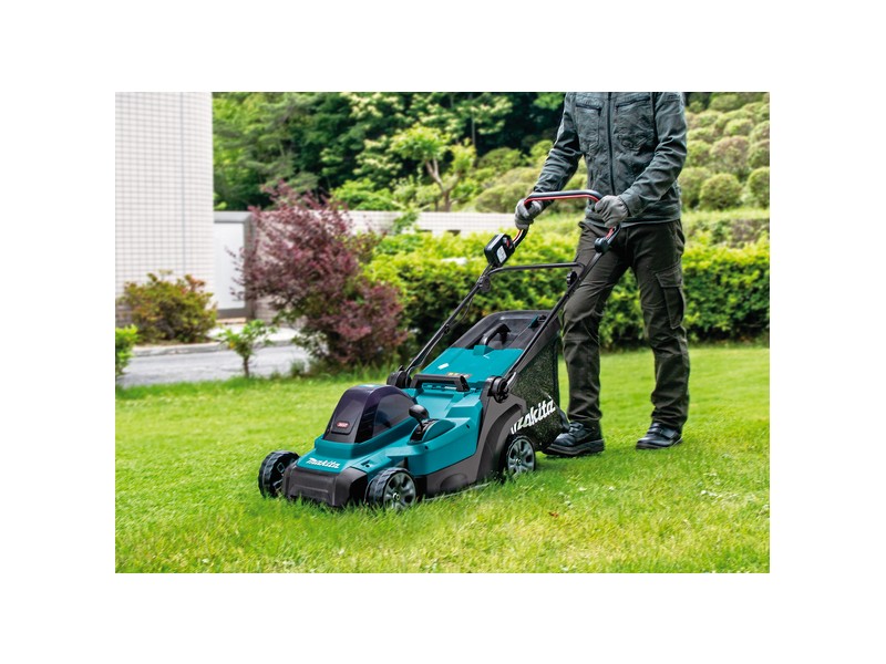 Akumulatorska potisna kosilnica Makita LM004GM103