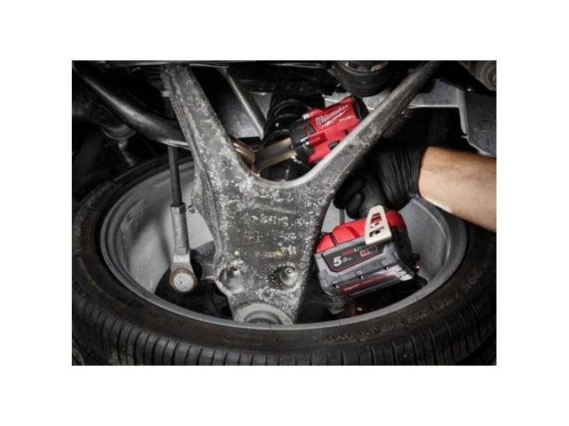 Akumulatorski udarni vijačnik Milwaukee M18 FIW2F12-0X v kovčku, 4933478443