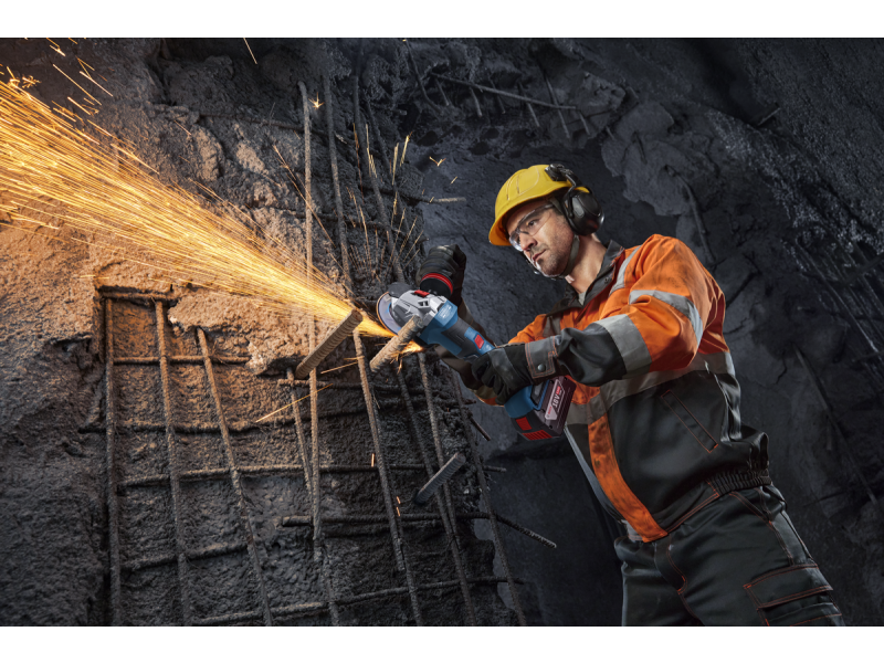 Aku. kotni brusilnik Bosch PRO GWS18V-11PS, 06019N4301