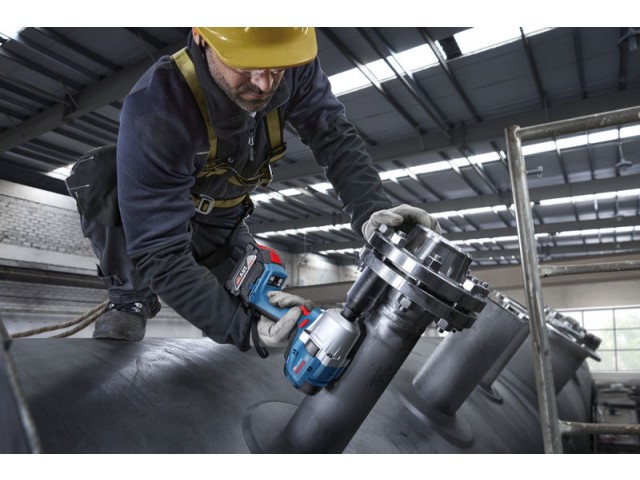 Akumulatorski udarni vijačnik Bosch GDS 18V-780+ kovček, 06019P4003