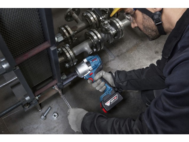 Akumulatorski udarni vijačnik Bosch GDS 18V-780+ kovček, 06019P4003