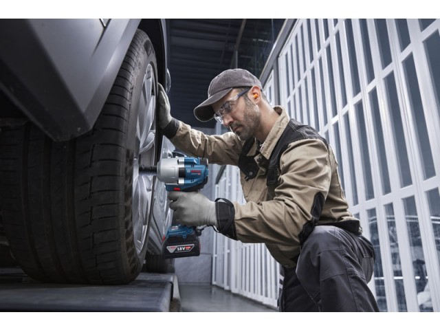 Akumulatorski udarni vijačnik Bosch GDS 18V-780+ kovček, 06019P4003