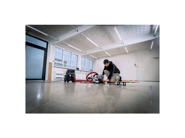 Potezna zajeralna žaga Metabo KGS 216 M, 1200W, 216x30mm, 13,4kg, 613216000