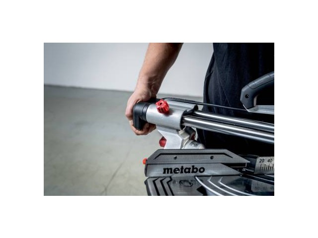 Potezna zajeralna žaga Metabo KGS 216 M, 1200W, 216x30mm, 13,4kg, 613216000