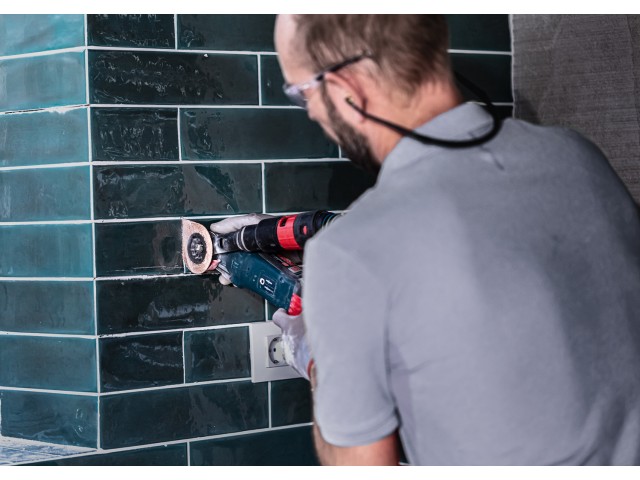 Plošča za odstranjevanje malte Bosch EXPERT 3 max AVZ 70 RT4 za večnamenska orodja, 70 mm, 2608900041