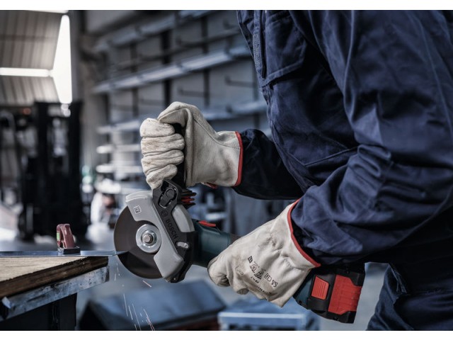 Vezana rezalna plošča Bosch PRO Stainless Steel and Metal, 125 x 0,8 x 22,23 mm, ravna, 2608603488