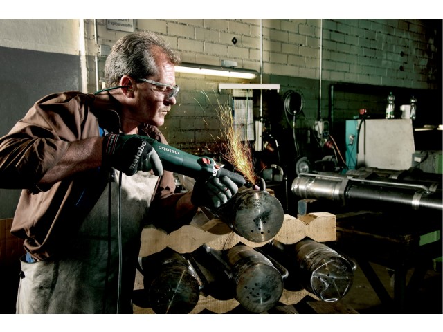 Premi brusilnik Metabo GE 710 Plus, 600616000