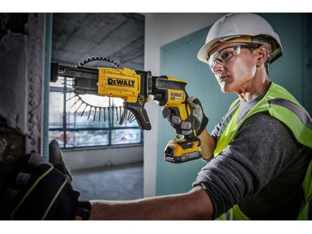 Akumulatorski suhomontažni vijačnik Dewalt DCF620D2K