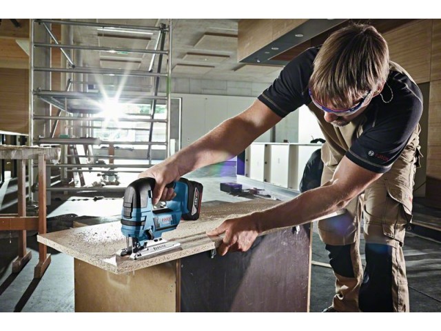 Litij-ionska akum. baterija Bosch GBA 18V/6.0Ah, 1600A004ZN