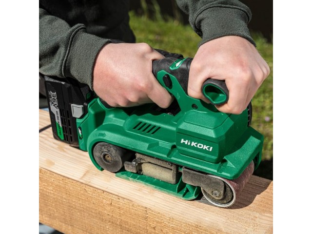 Akumulatorski tračni brusilnik HiKOKI SB3608DA-W4Z