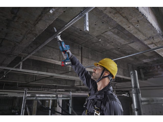 Akumulatorska sabljasta žaga Bosch GSA 18V-24, 06016A5101