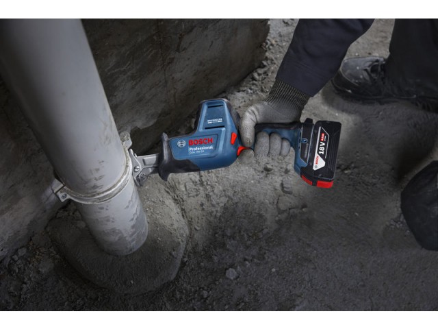 Akumulatorska sabljasta žaga Bosch GSA 18V-24, 06016A5101