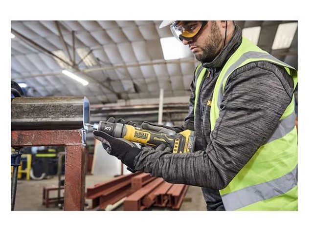 Akumulatorski premi brusilnik Dewalt DCG420N