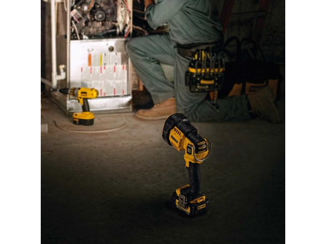 Akumulatorska LED delovna svetilka Dewalt DCL043